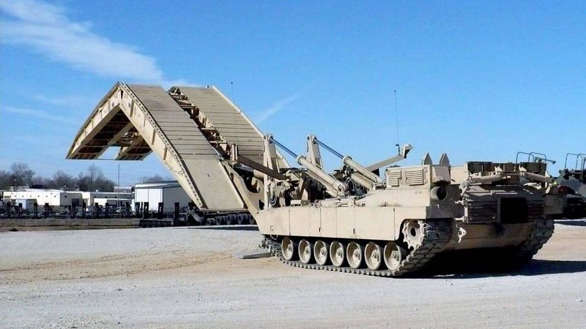 El nuevo 'tanque-puente': EEUU relanza el blindado más extraño nacido en la IIGM