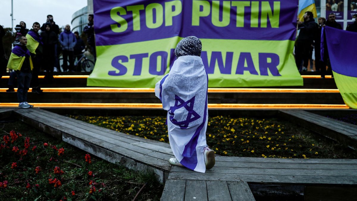 Tras el 'shock' inicial, las líneas de las guerras en Ucrania y Gaza comienzan a entrecruzarse