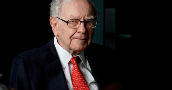 Foto: El fundador de Tron pospone el almuerzo con Warren Buffett y su criptomoneda cae un 20%