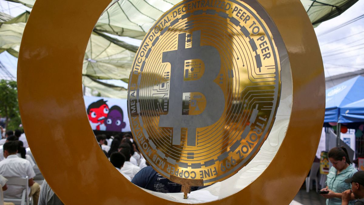 La SEC denuncia un hackeo tras anunciar en falso la autorización de un ETF de bitcoin