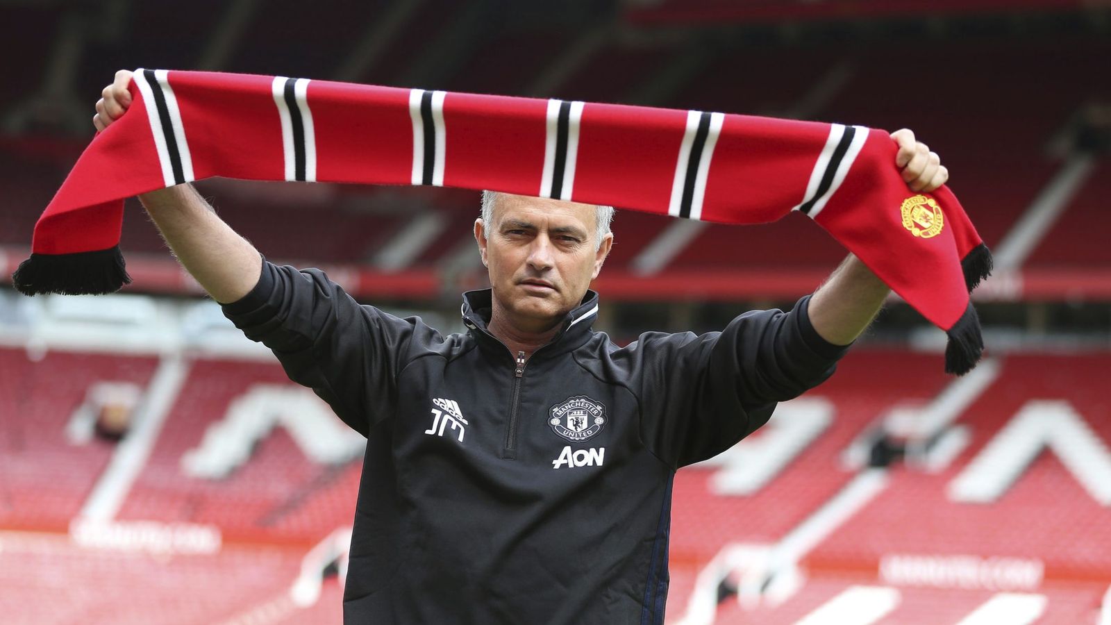 Foto: Mourinho fue presentado como nuevo entrenador del Manchester United (EFE