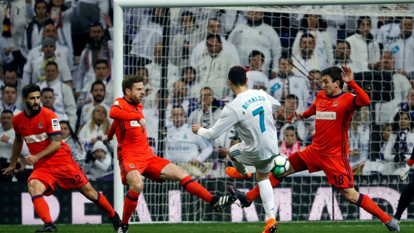 Cristiano, durante el partido del Real Madrid contra la Real. (EFE)