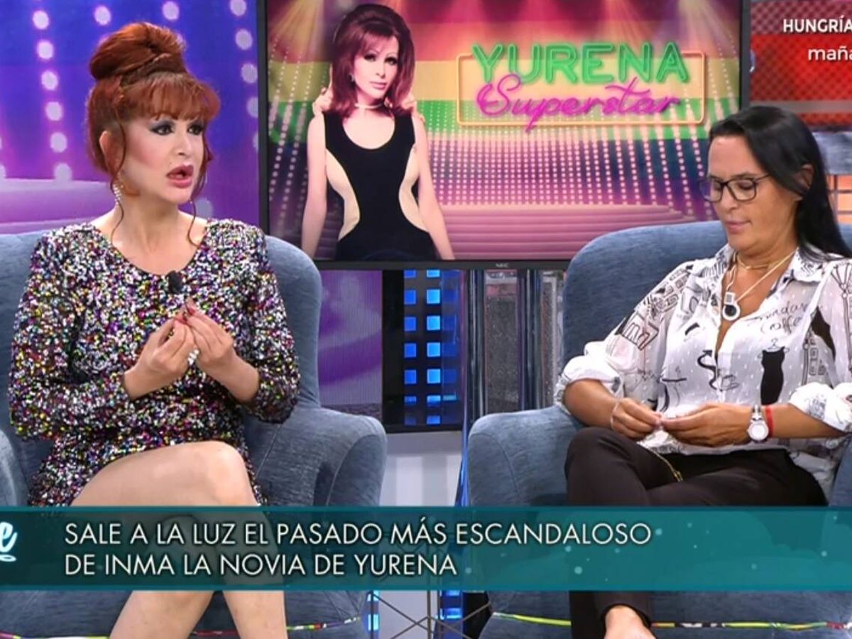 Foto: Yurena e Inmaculada, en 'Viernes Deluxe'. (Telecinco).
