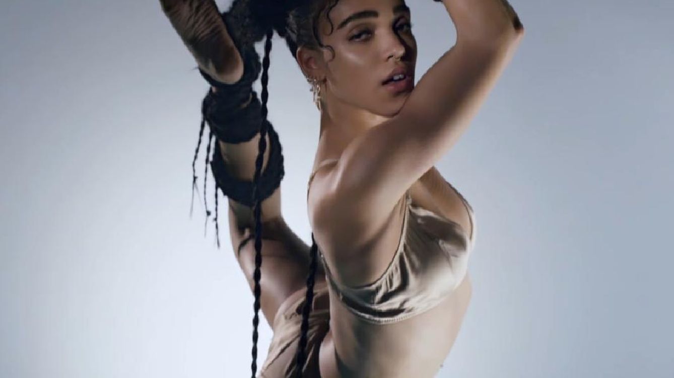 Foto: La cantante FKA Twigs, en una imagen de su último videoclip