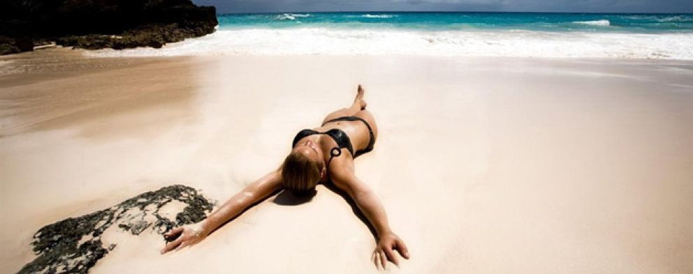 Foto: El sol no es el único peligro del verano: 10 claves para protegernos de los hurtos en la playa
