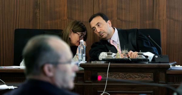 Foto: El magistrado presidente del tribunal que enjuicia la pieza política del caso ERE, Juan Antonio Calle. (EFE)