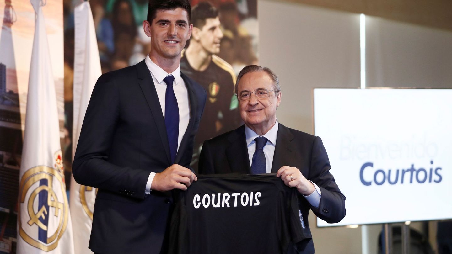 Presentación de Courtois, junto a Florentino Pérez, como nuevo jugador del Real Madrid. (EFE / Mariscal)