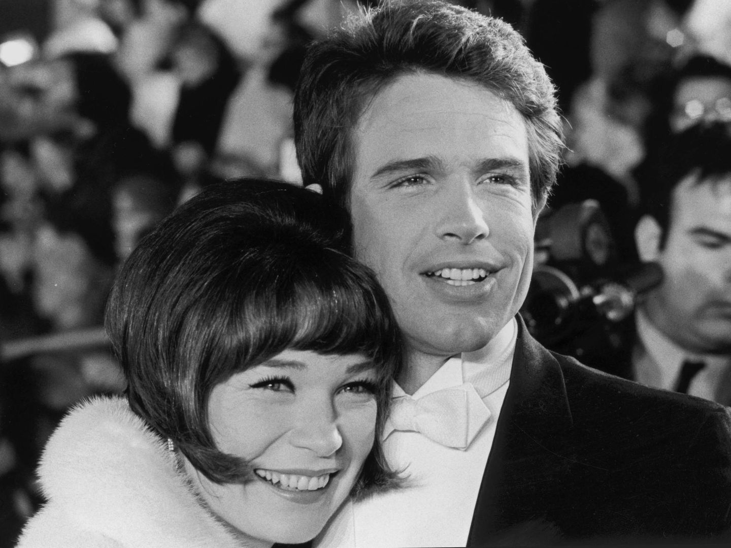 La actriz junto a su hermano, Warren Beatty. (Cordon Press)