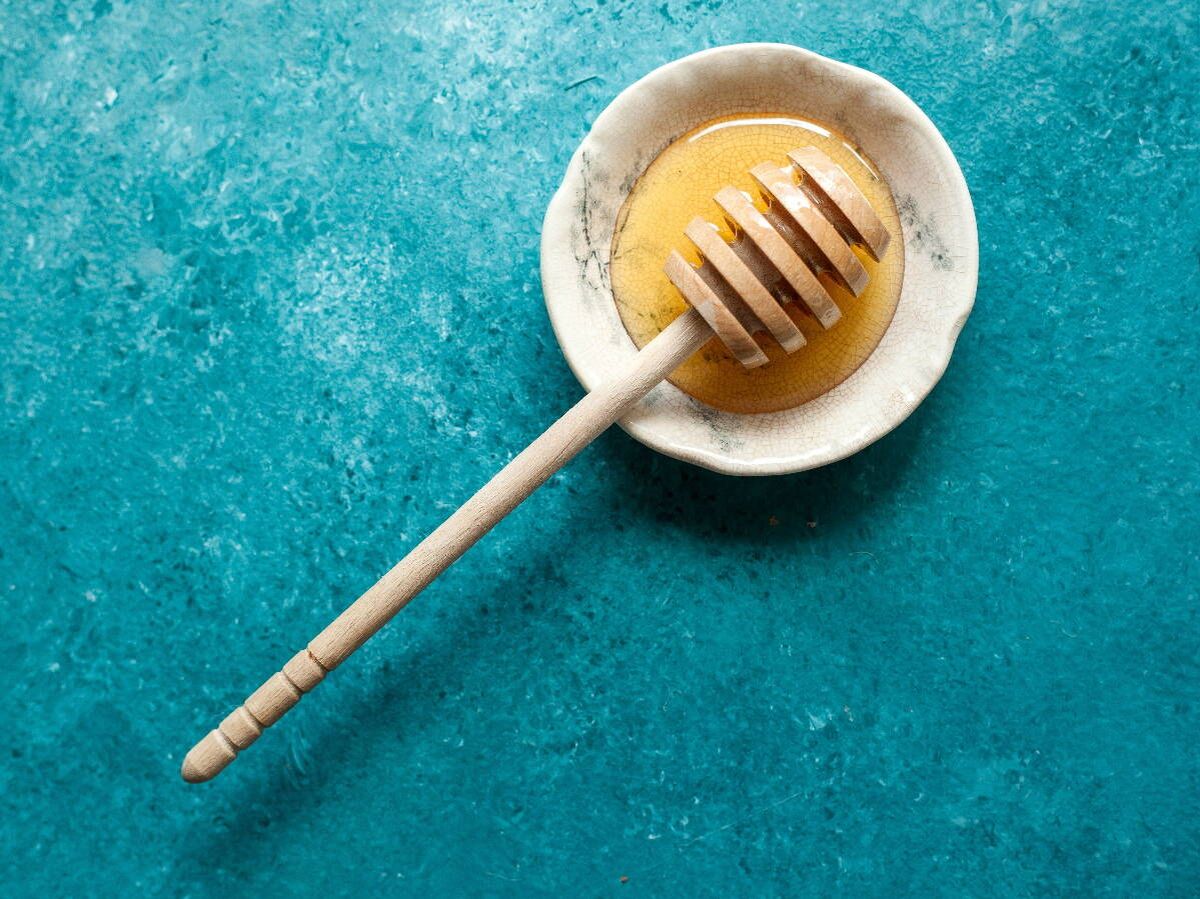 Foto: TikTok pone de moda la ingesta de miel congelada. (Unsplash)