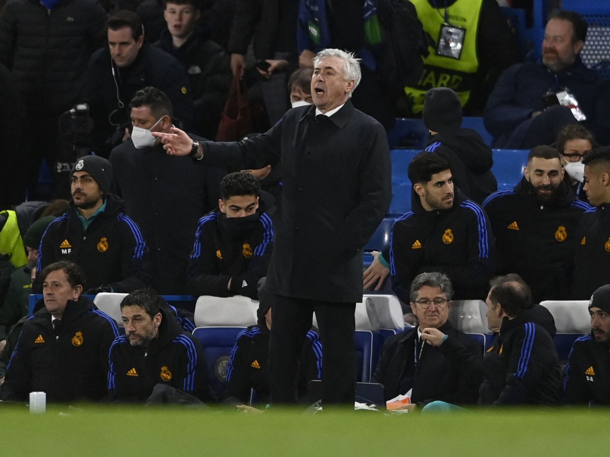 Foto: Carlo Ancelotti, en Stamford Bridge. (Reuters/Tony Obrien)