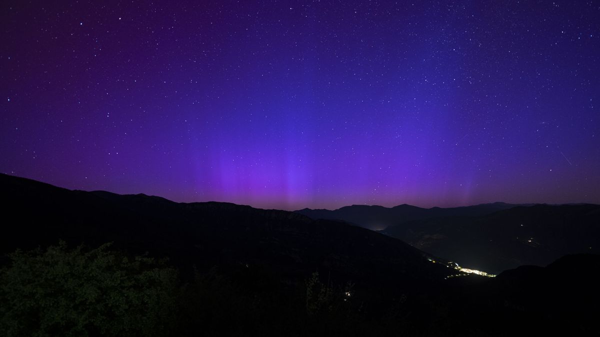 Las auroras boreales se asoman de forma extraordinaria en varias regiones de España