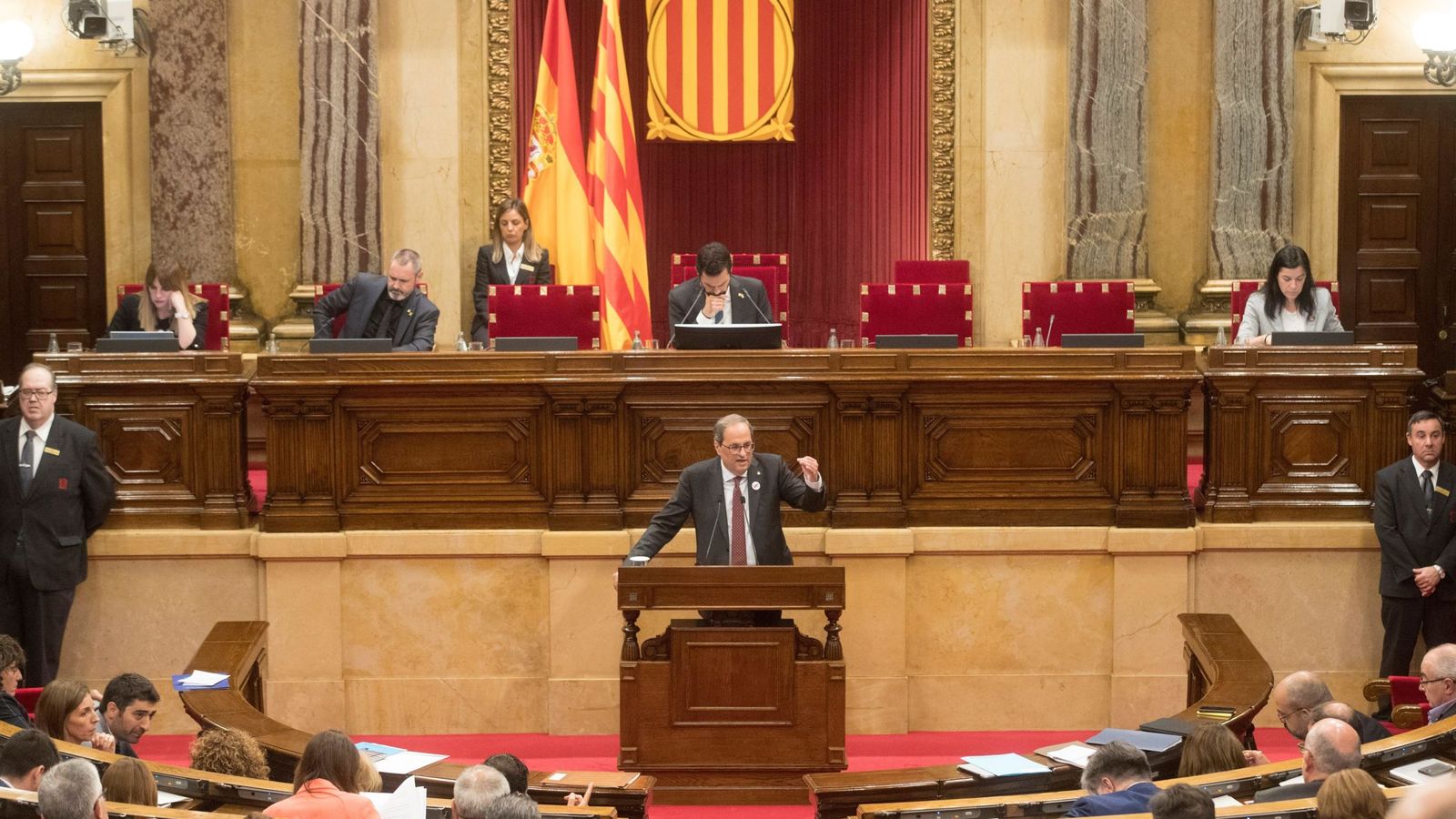 Foto: El presidente de la Generalitat de Cataluña, Quim Torra, en el Parlament. (EFE)