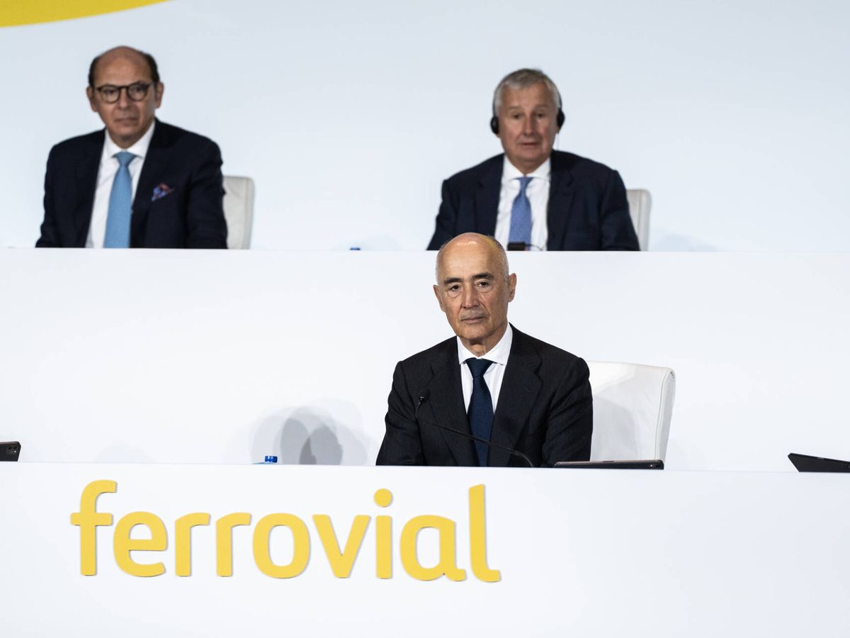 Foto: El presidente de Ferrovial, en la Junta General que aprobará el traslado de la sede a Países Bajos. (Jon Imanol Reino)