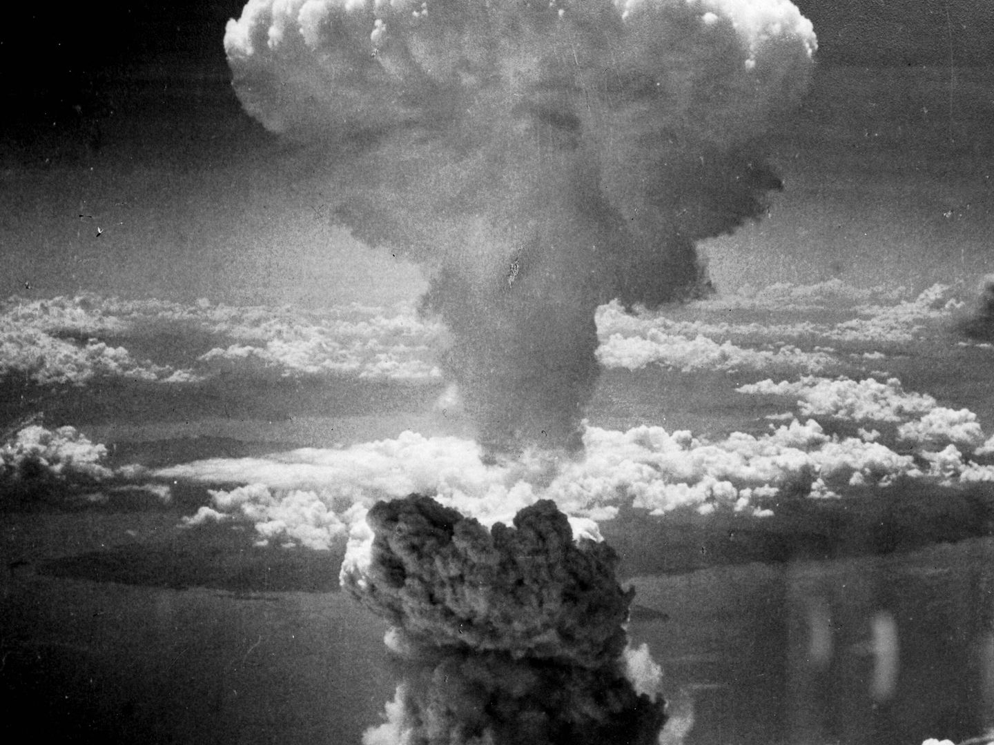Nube atómica sobre Nagasaki. (Dominio público)