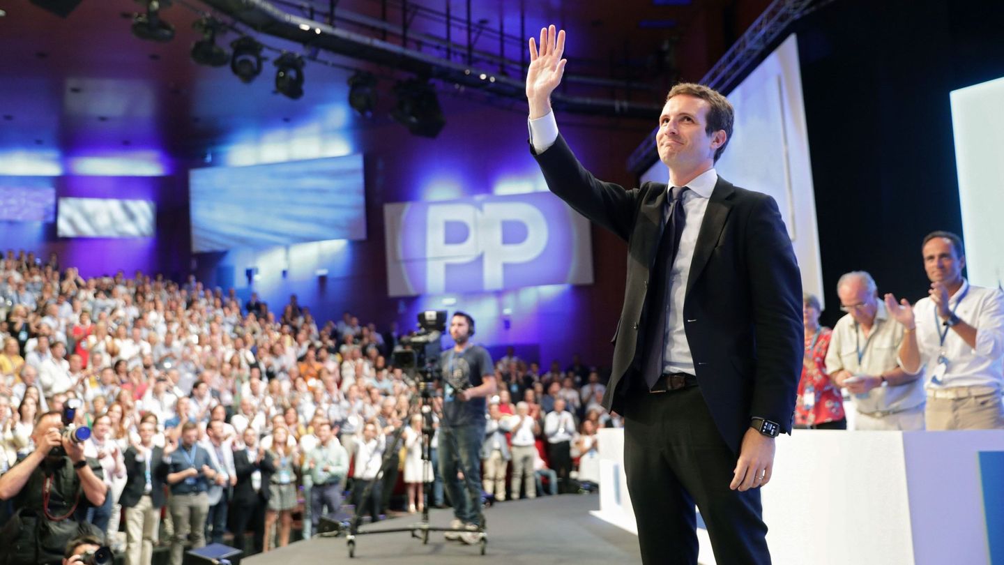 Pablo Casado, durante su discurso tras ser elegido nuevo presidente del PP. (EFE)