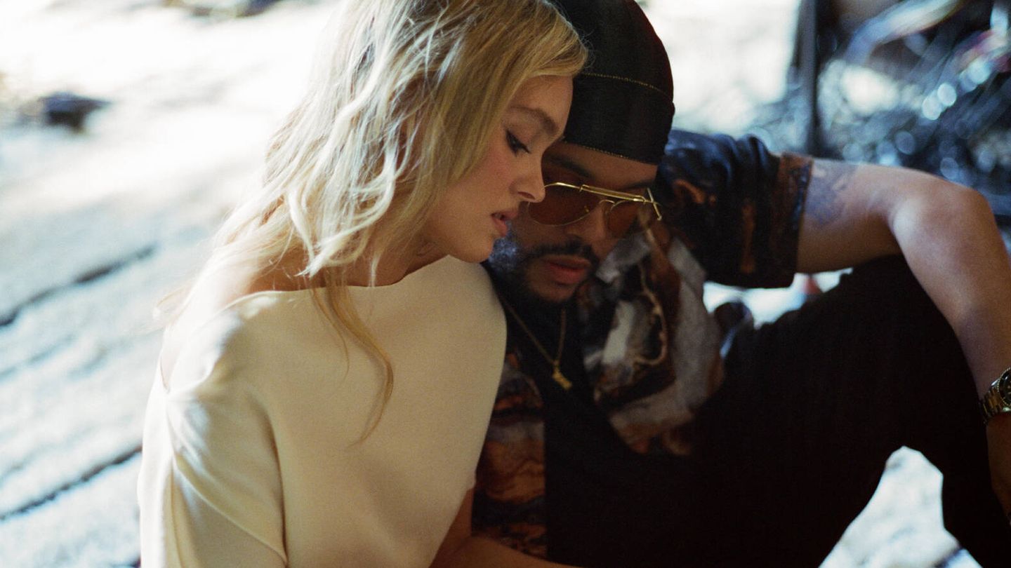 Lily-Rose y The Weeknd. (EFE)