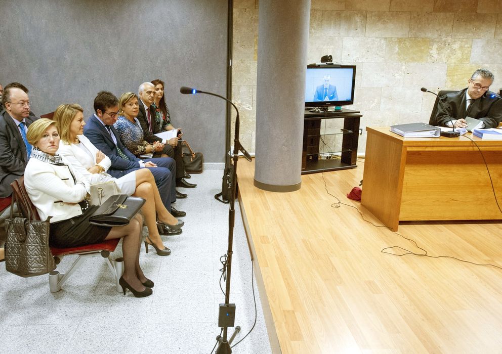 Foto: La presidenta de Castilla La Mancha durante el juicio (efe)