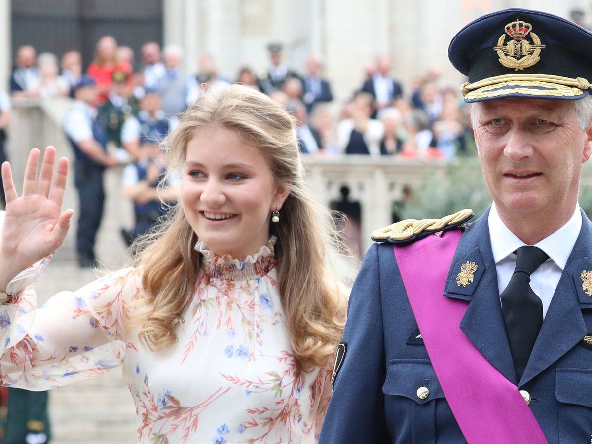 Foto: Elisabeth de Bélgica, con su padre, el rey Felipe de Bélgica. (Cordon Press)