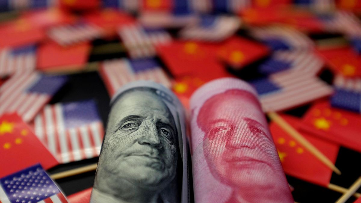El choque entre EEUU y China hunde las bolsas: el Dow se deja 800 puntos