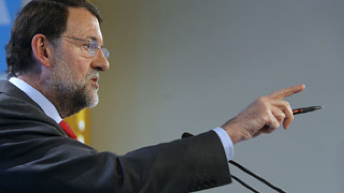 Rajoy acusa al PSOE de "irresponsabilidad" por hablar de "genocidio" en la Franja de Gaza