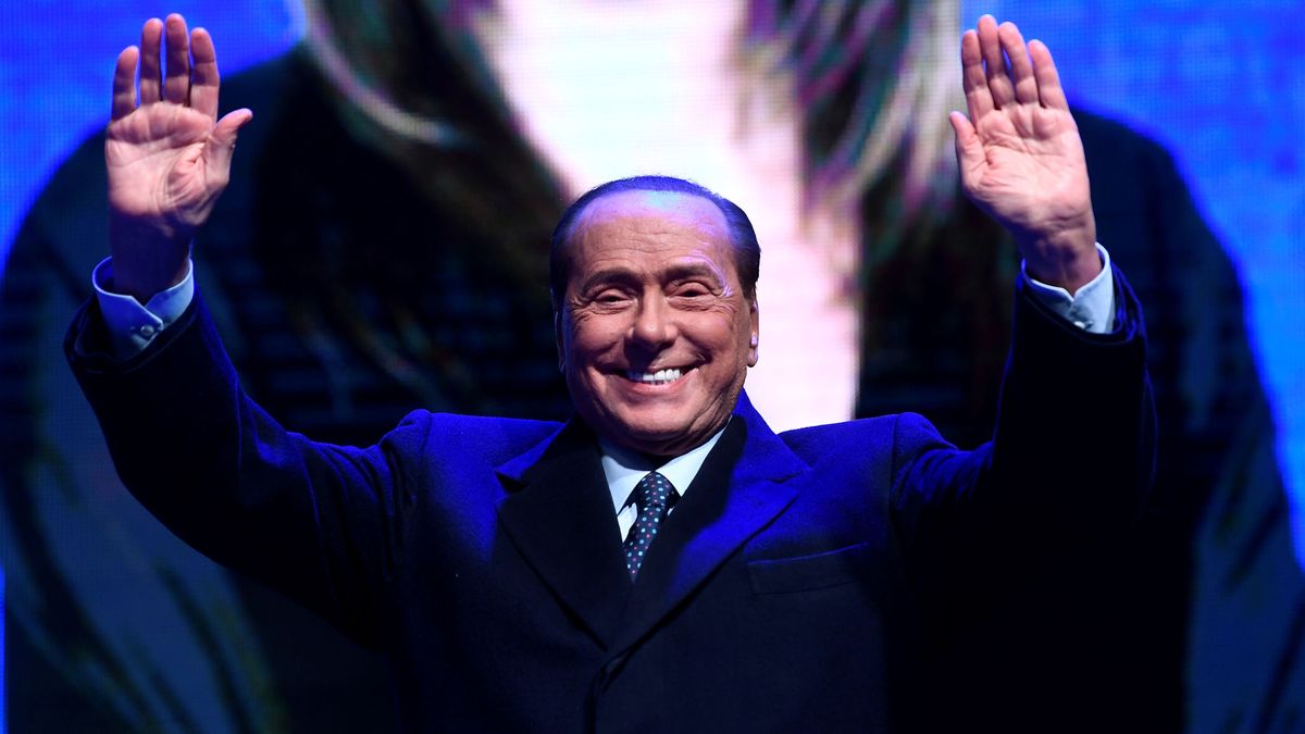 El ex primer ministro italiano Berlusconi, ingresado por un problema cardiaco