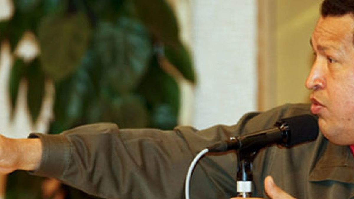 Chávez anuncia una ruptura de relaciones con Colombia, el "narcoestado"