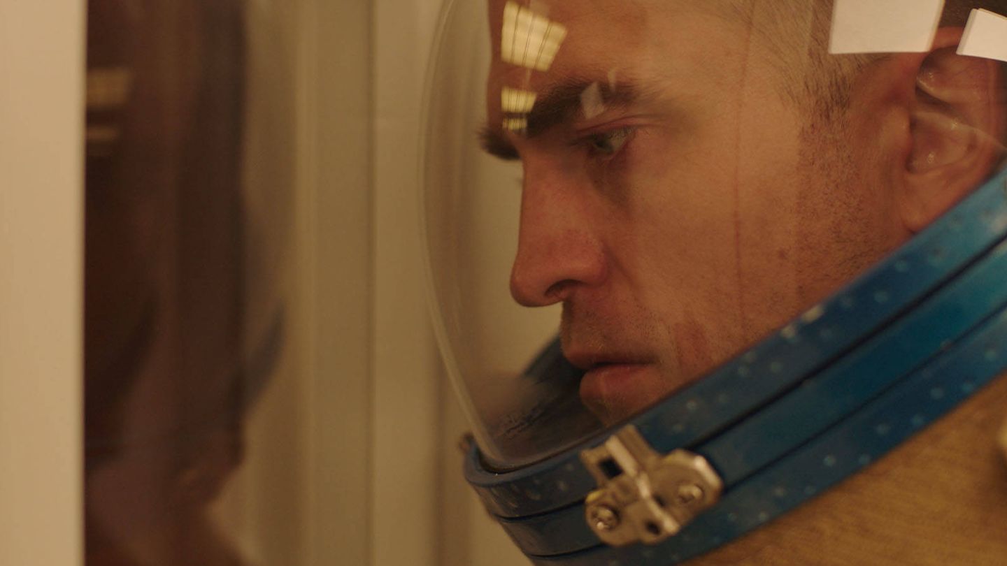 Robert Pattinson, el convicto-astronauta de 'High Life'. (Karma)