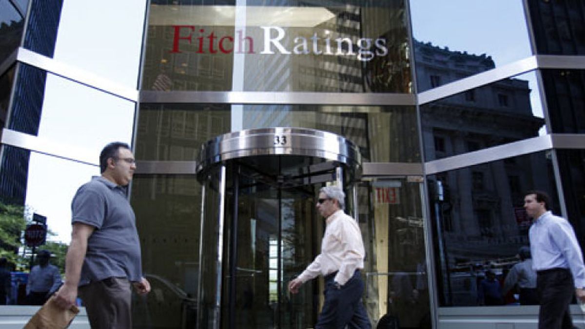 Fitch mantiene el rating de España en 'BBB' con perspectiva negativa