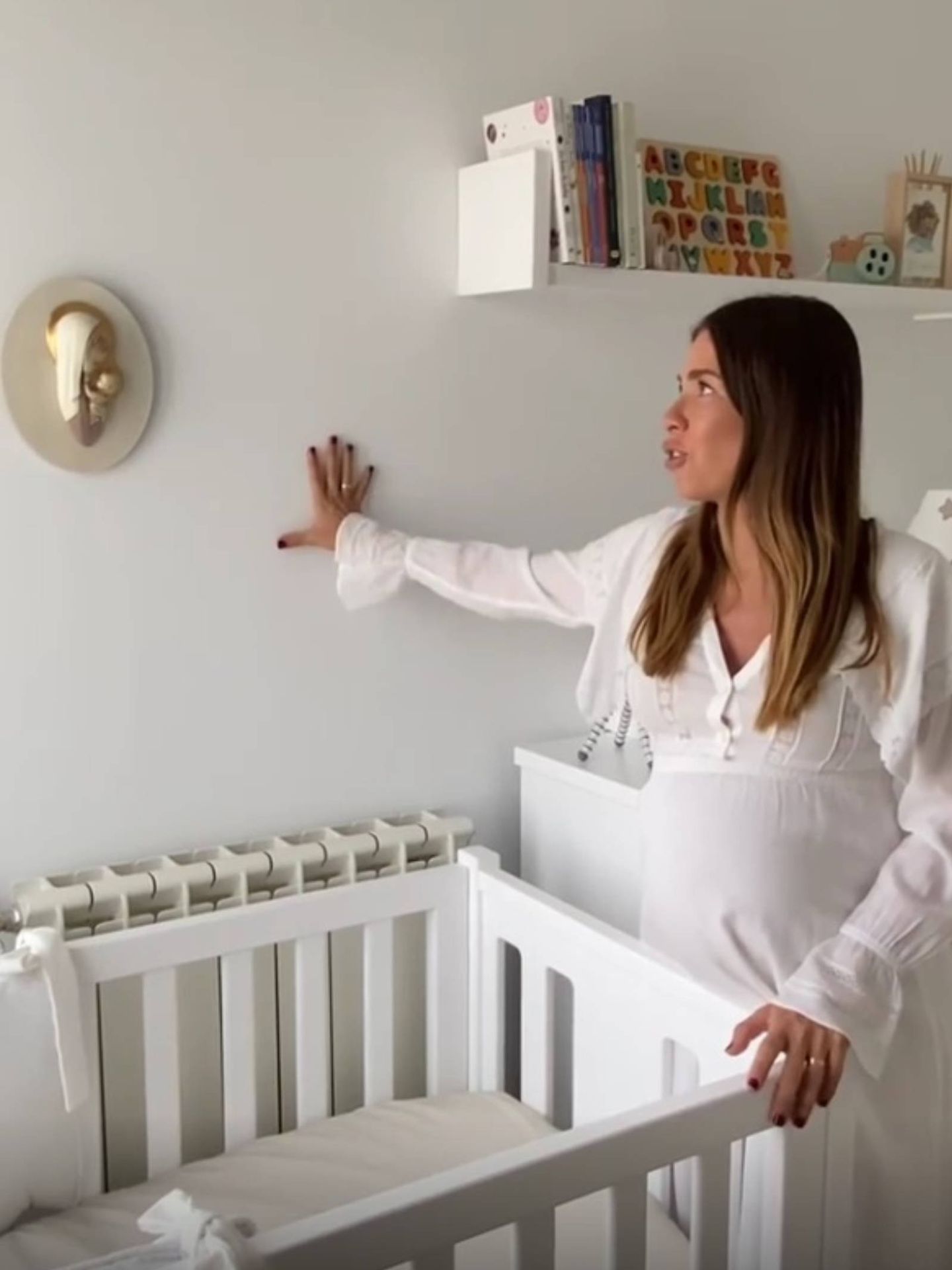 Marta Carriedo enseña la habitación del bebé. (Instagram @martacarriedo)