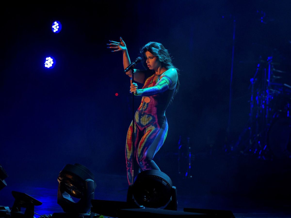 Foto: La cantante argentina Nathy Peluso, durante su concierto en el festival Starlite. (EFE/Antonio Paz)