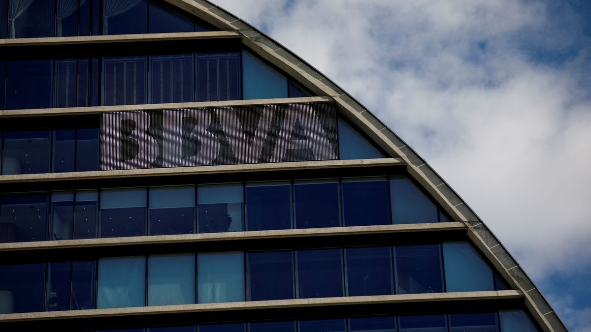 BBVA decide la próxima semana su nuevo auditor con Ernst & Young en el foco del sector