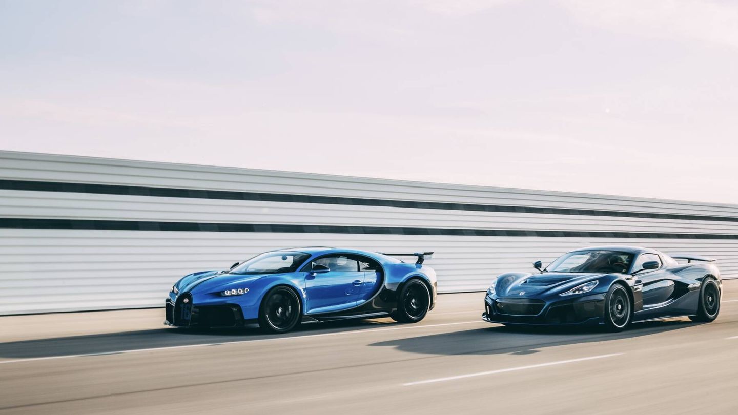 Bugatti Chiron (izquierda) y Rimac Nevera serán relevados por sendos superdeportivos eléctricos, y más adelante empezarán a llegar modelos de Bugatto desarrollados conjuntamente.