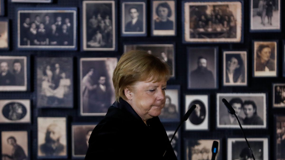 Visita histórica: Merkel recorre por primera vez el campo de concentración de Auschwitz