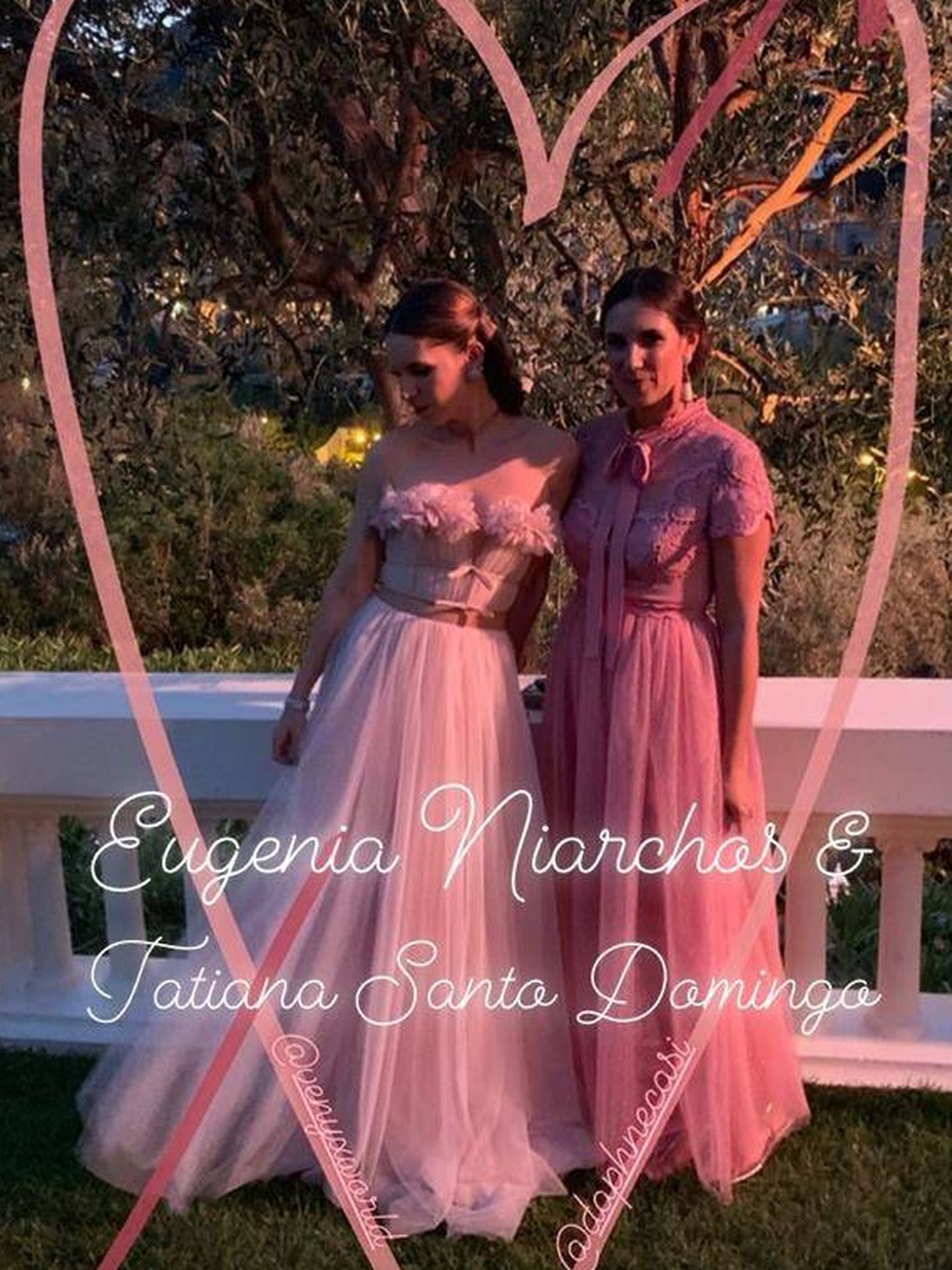 Tatiana Santo Domingo y Eugenie Niarchos cual princesas en la fiesta de la boda de Carlota Casiraghi y Dimitri Rassam. (Instagram)
