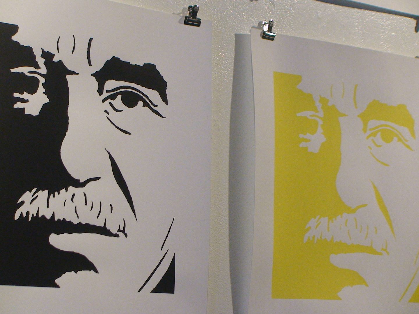 Serigrafías del retrato de Gabriel García Márquez en varios colores | EFE