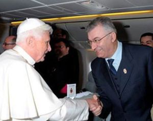 Patrizio Polisca, las manos que cuidan del Papa