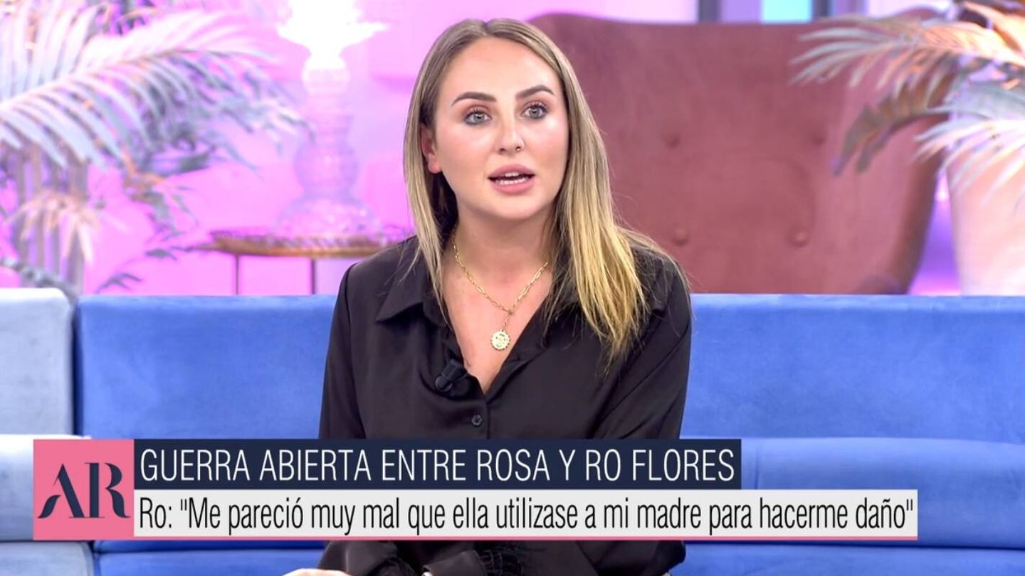 Rocío Flores en su puesto de trabajo. (Mediaset España)