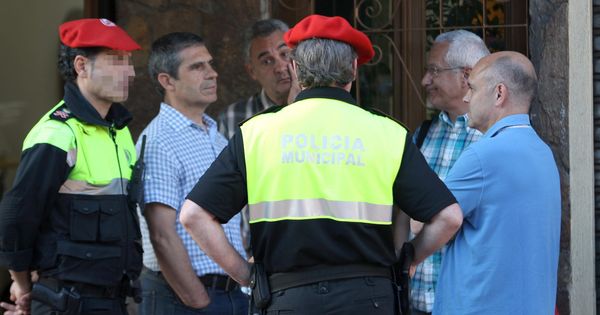 Foto: Agentes de la Policía Municipal de Bilbao. (EFE)