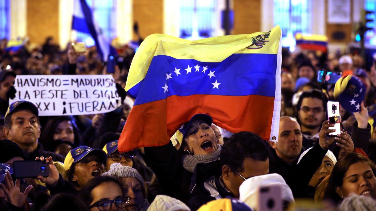 El exilio aprieta a Pedro Sánchez: "España ha de conducir la transición en Venezuela"