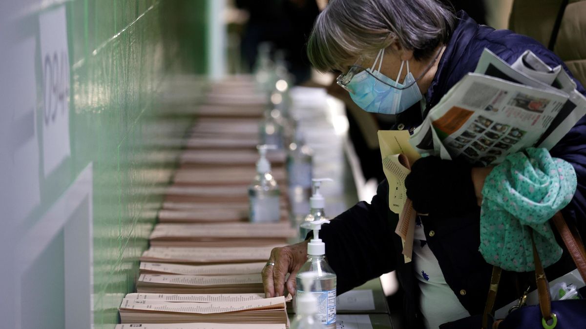 Participación histórica: el 76,25% vota en un Madrid en pandemia