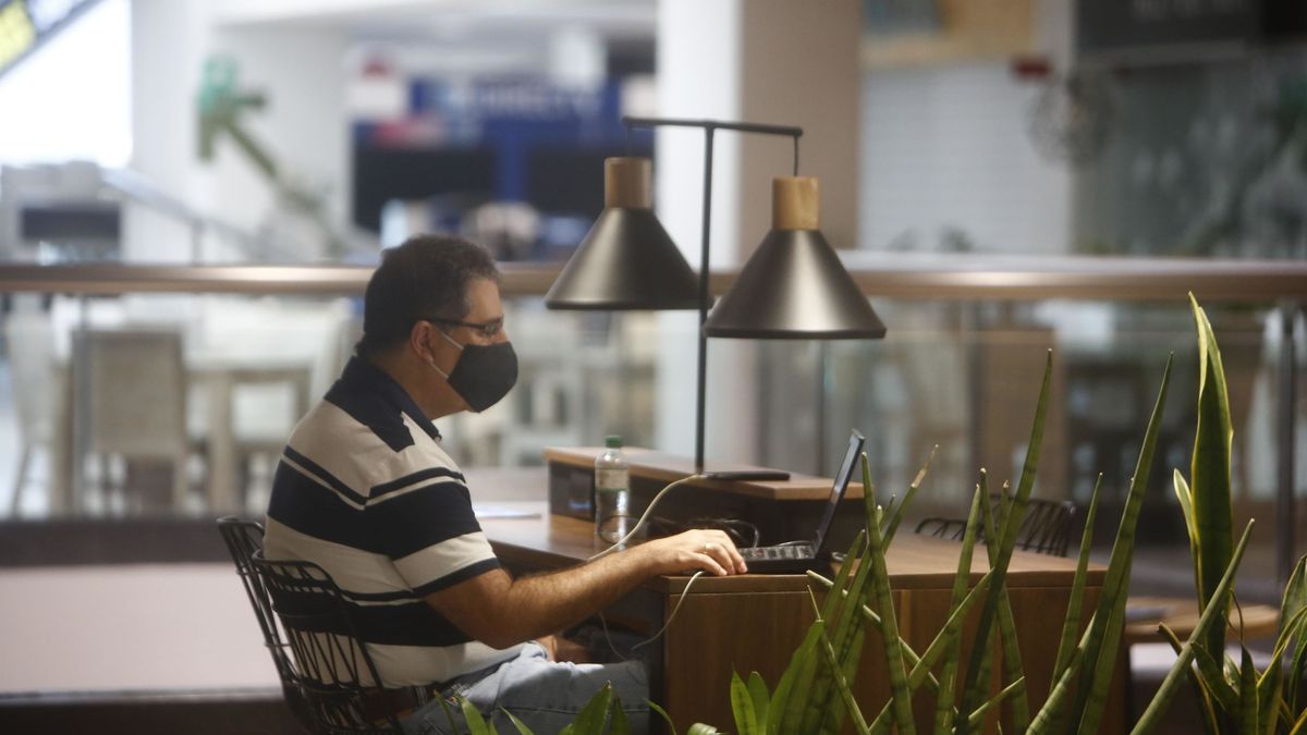 El covid pincha el 'hype' de los 'coworking': las endiabladas cuentas para evitar el cierre