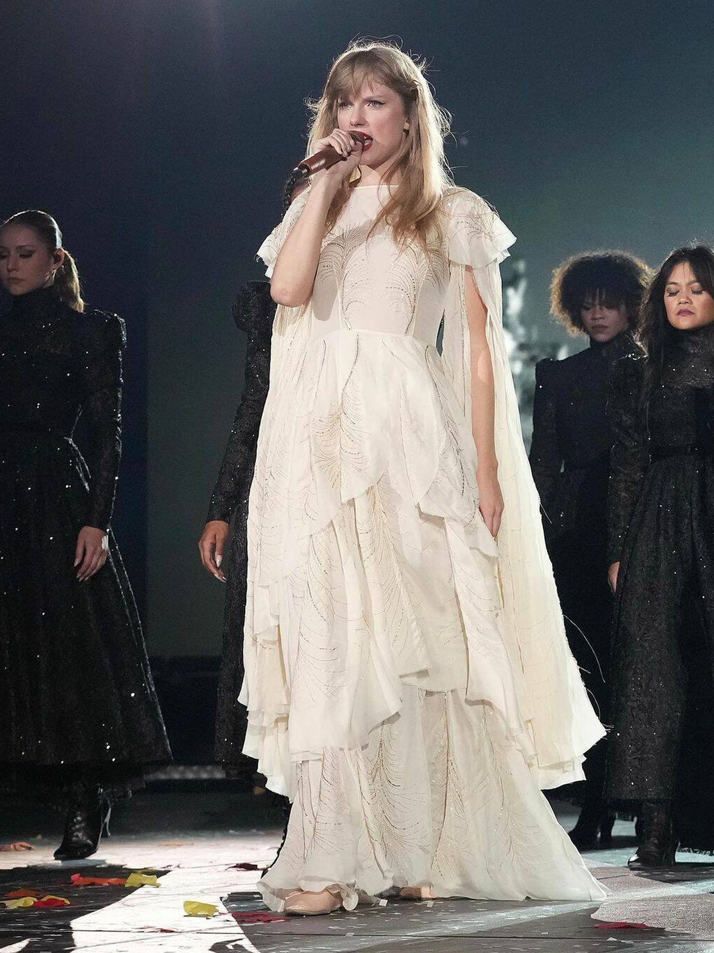 Taylor Swift, con un vestido de Alberta Ferretti. (Instagram/@albertaferretti)
