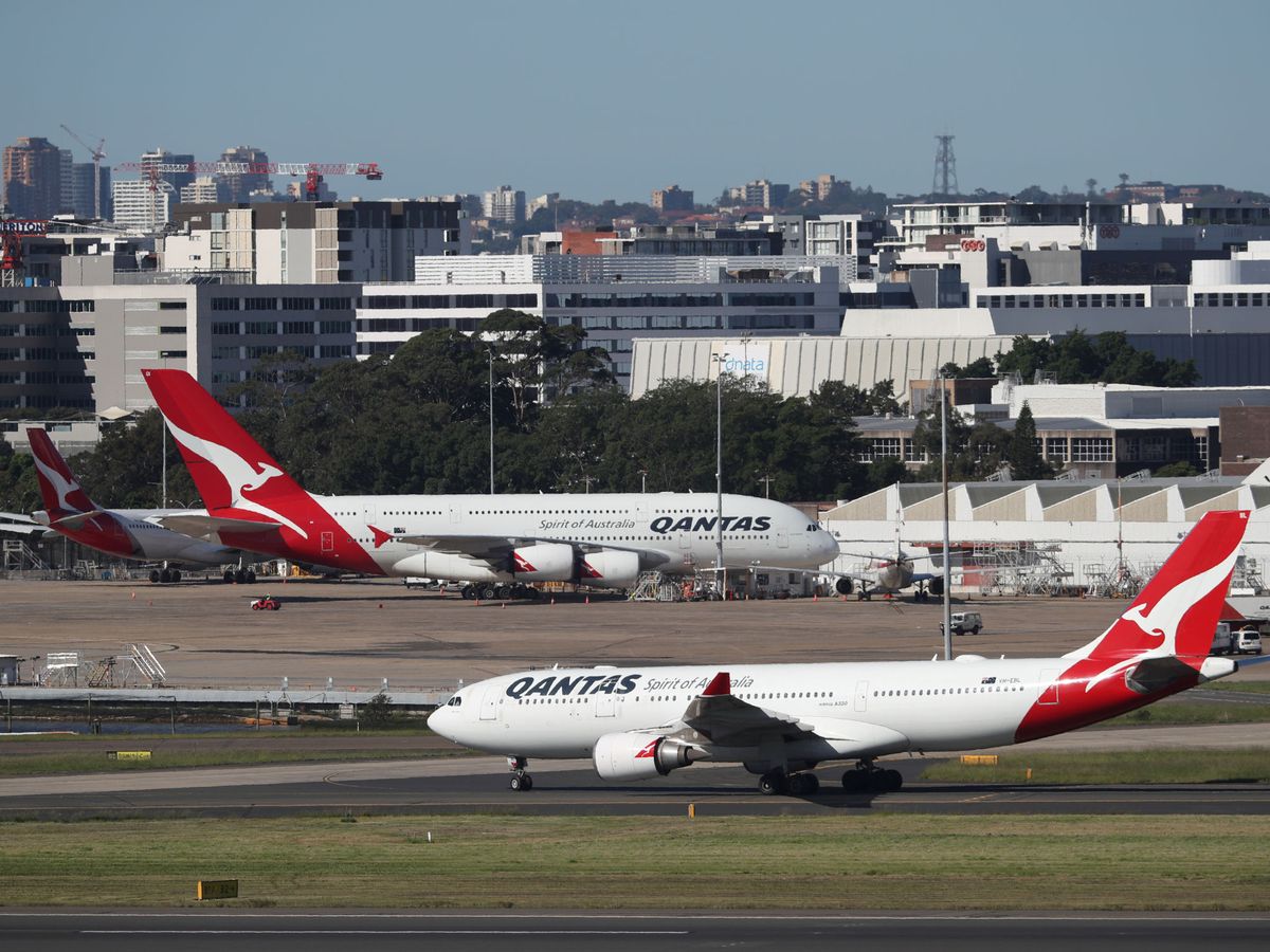 Foto: Qantas quiere que sus aviones vuelvan a surcar el cielo (Reuters/Loren Elliott)