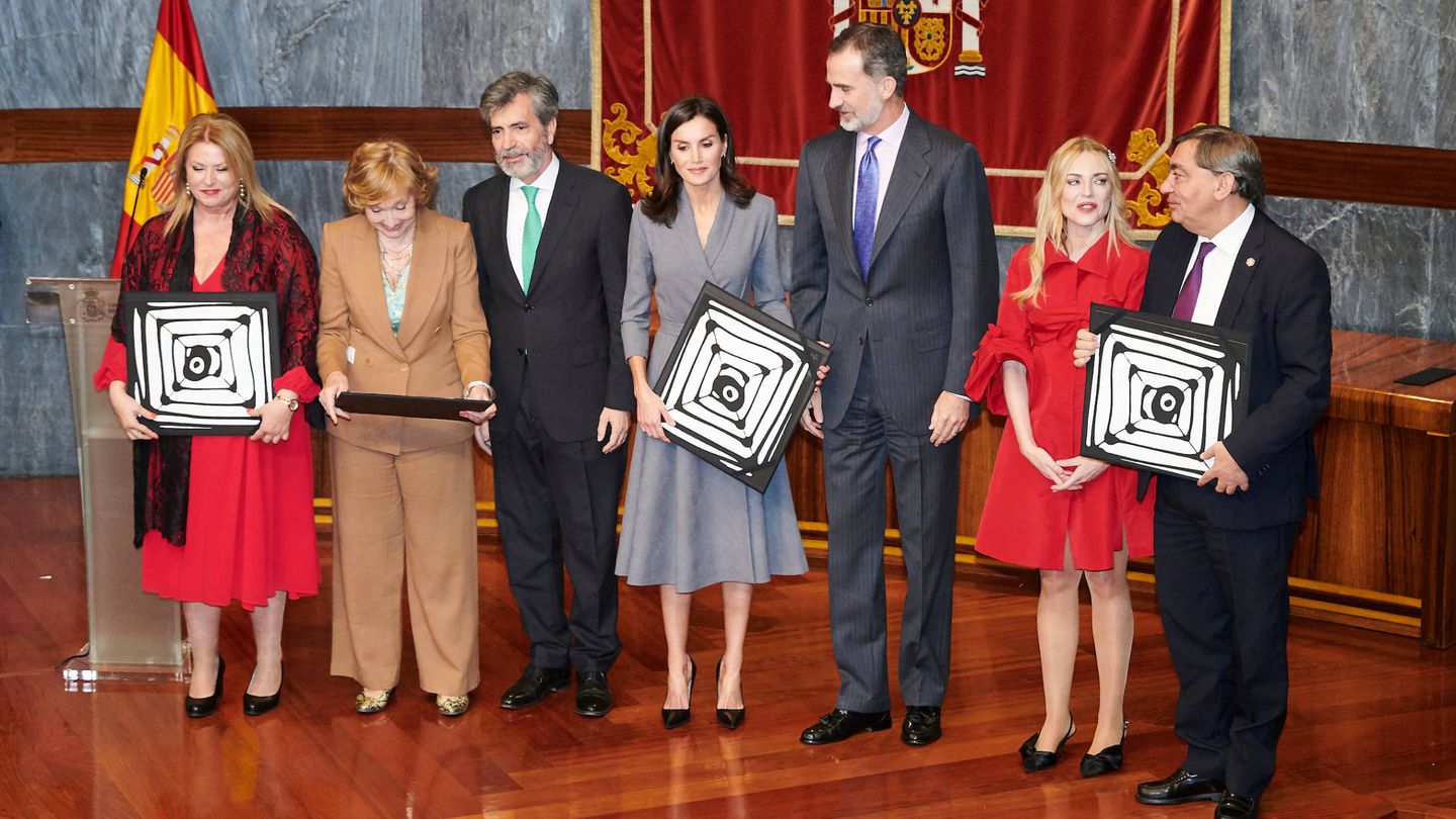 La reina Letizia, recibiendo un premio del Observatorio de la Violencia de Género. (Limited Pictures)