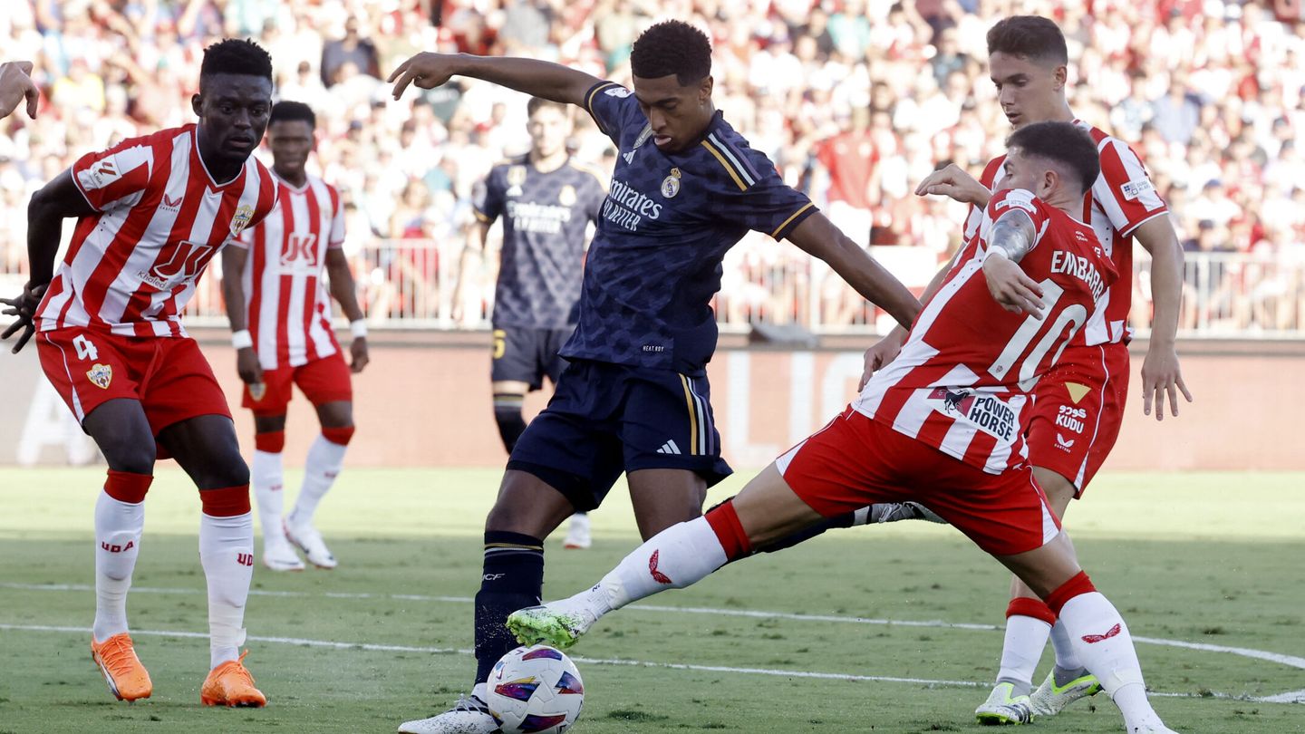 Jude Bellingham, en el 1-1 del Real Madrid ante el Almería. (REUTERS/Jon Nazca).