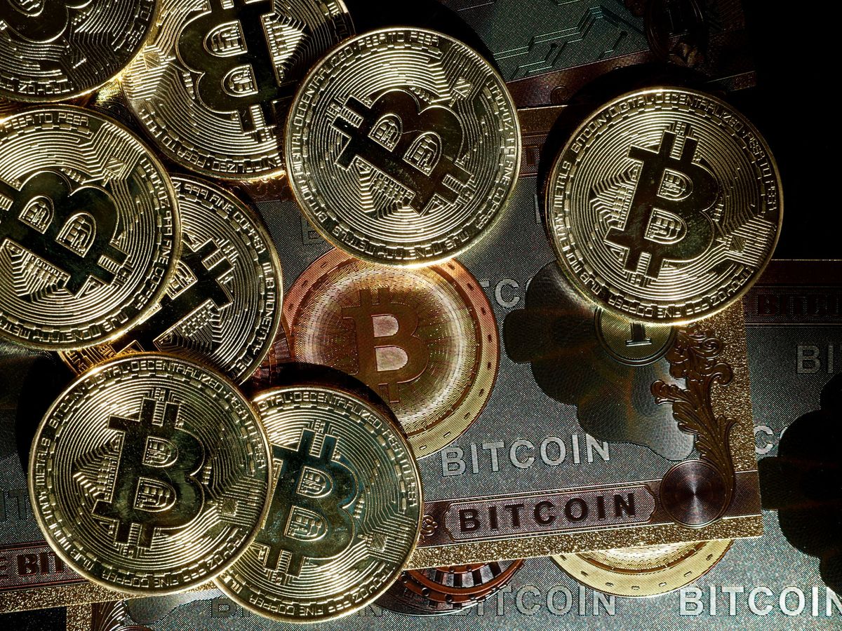 Foto: Ilustración de bitcoins. (Reuters/Benoit Tessier)
