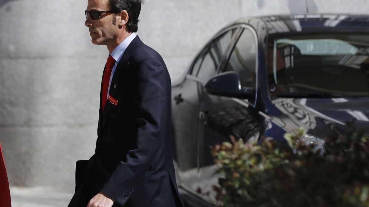 Banco de España 'perdona' al inspector que le hizo temblar con los correos de Bankia