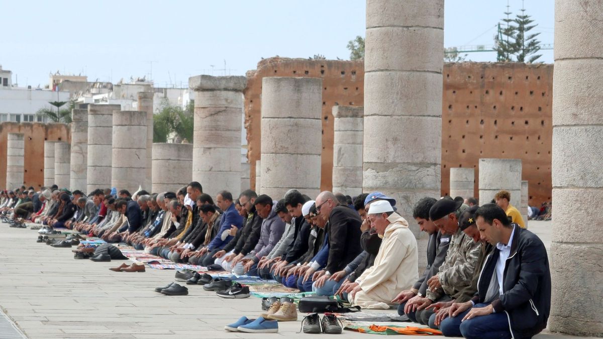 Un mundo musulmán sin oración del viernes en las mezquitas por el coronavirus