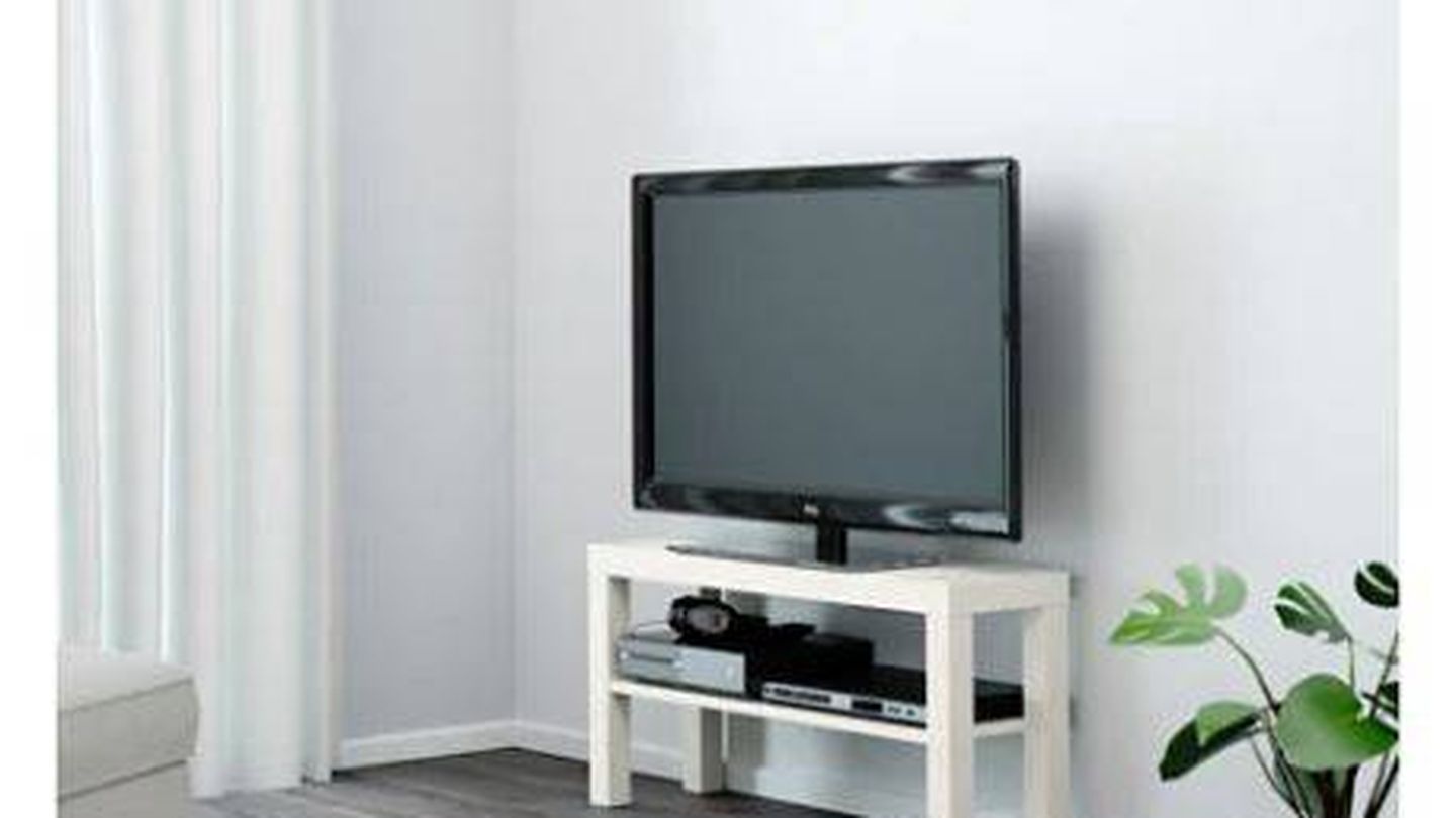 Mueble low cost total para la tele. 