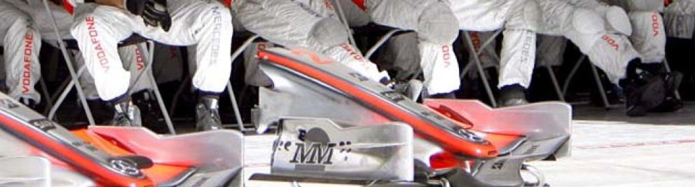Foto: McLaren prueba en Montmeló un renovado alerón delantero con de la Rosa y Alonso